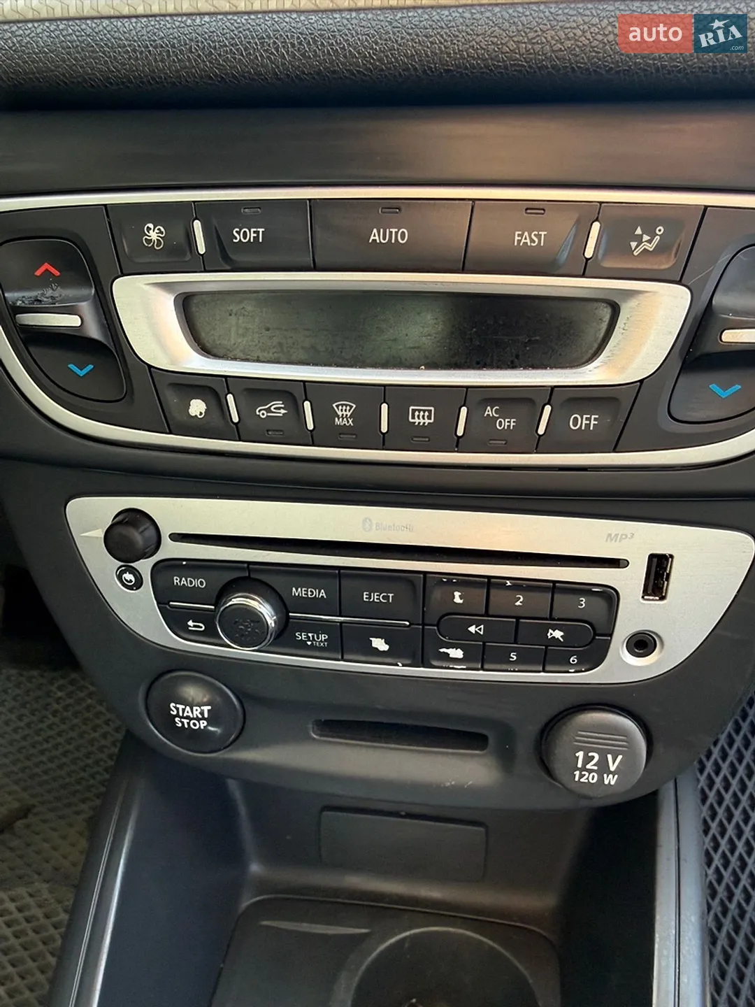 2013 Renault Megane - мініатюра 22