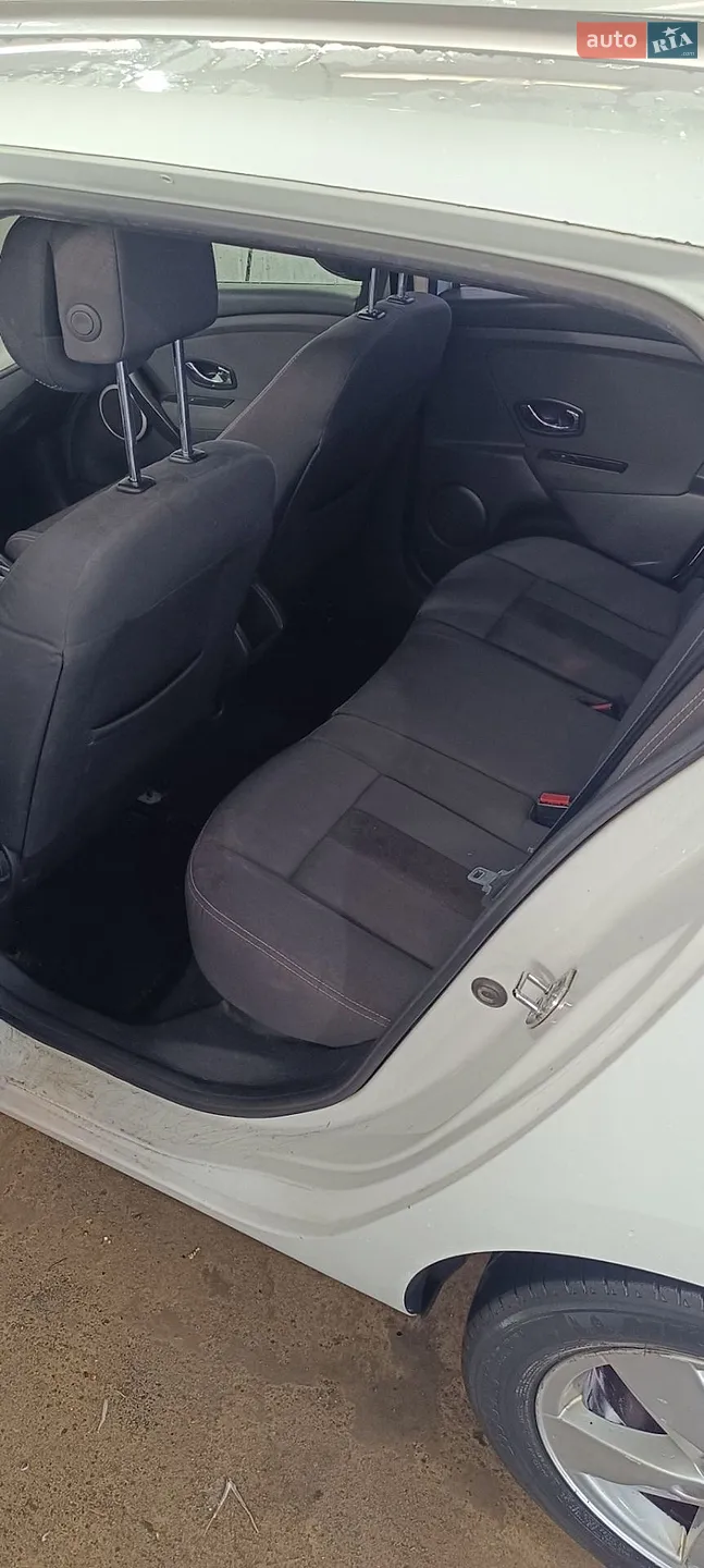 2011 Renault Megane - мініатюра 8