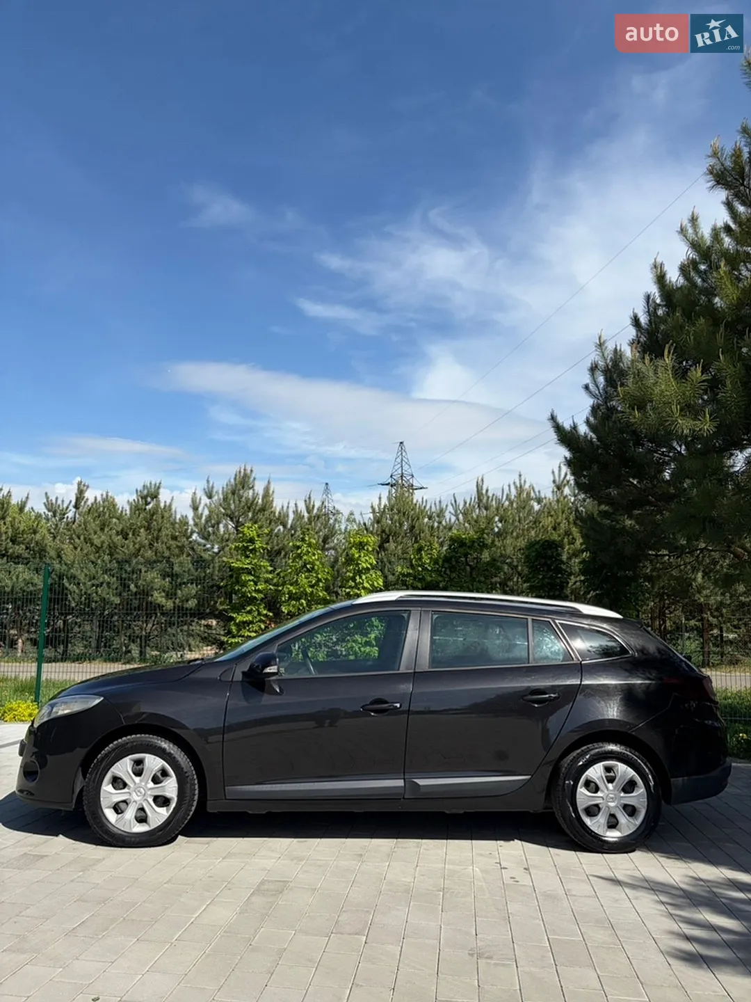 2010 Renault Megane - мініатюра 12