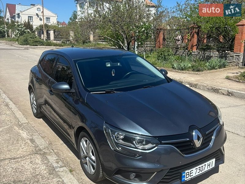 Хэтчбек Renault Megane 2016 в Южноукраинске