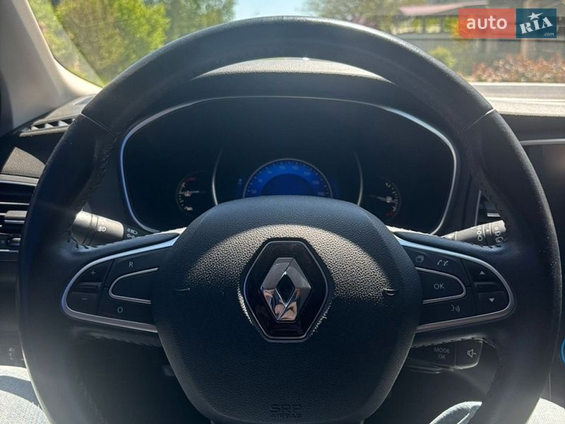 Хэтчбек Renault Megane 2016 в Южноукраинске