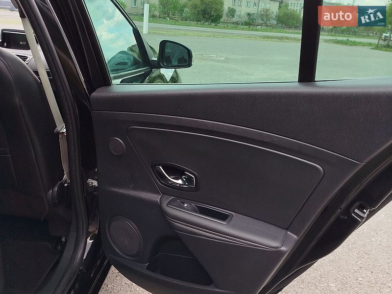 Хэтчбек Renault Megane 2015 в Дубно