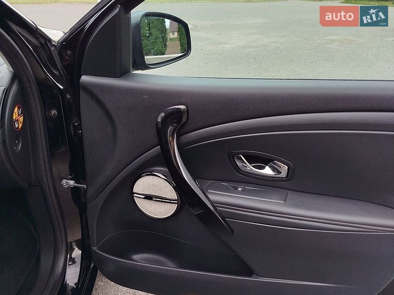 Хэтчбек Renault Megane 2015 в Дубно