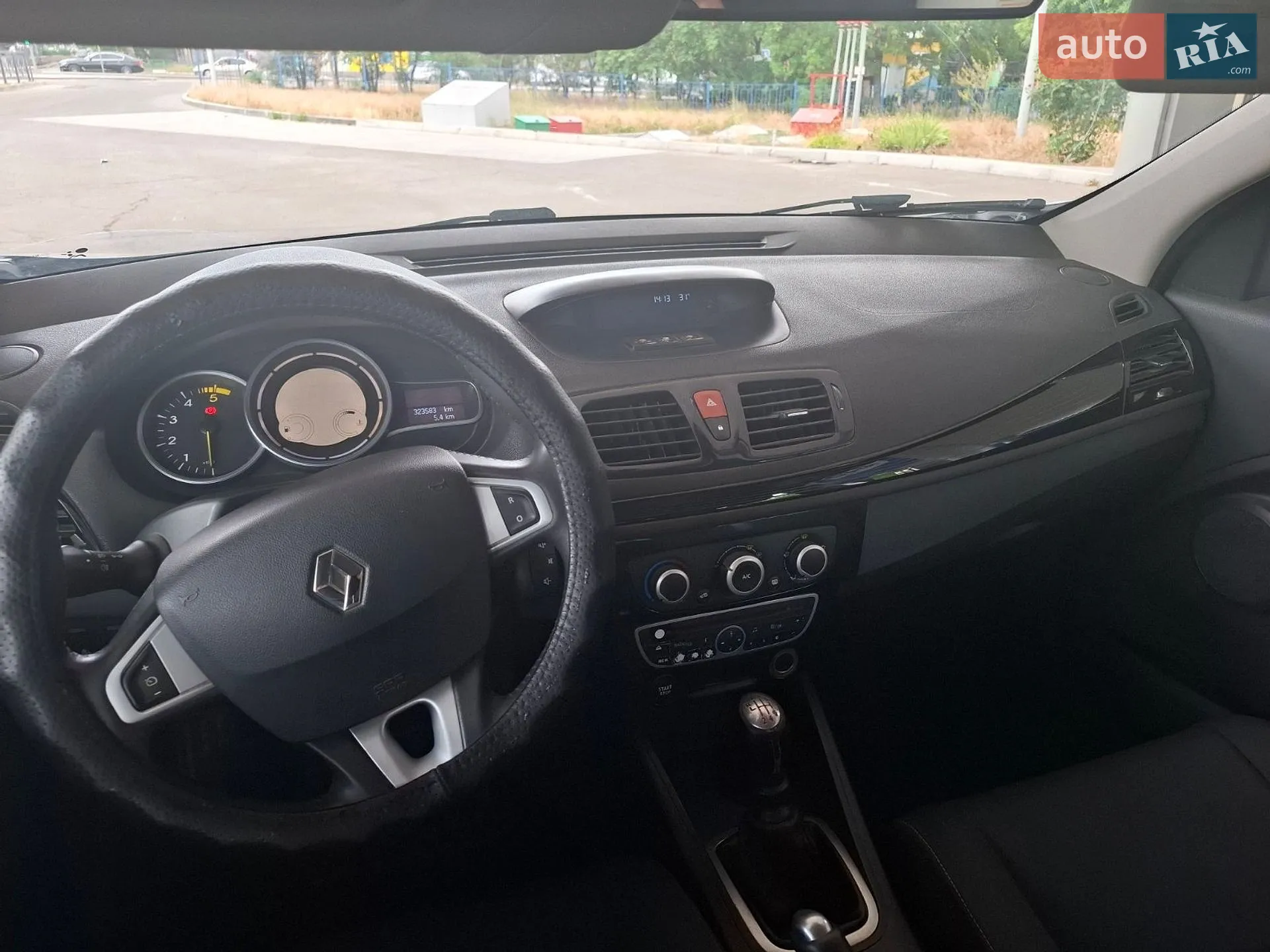 2012 Renault Megane - мініатюра 21