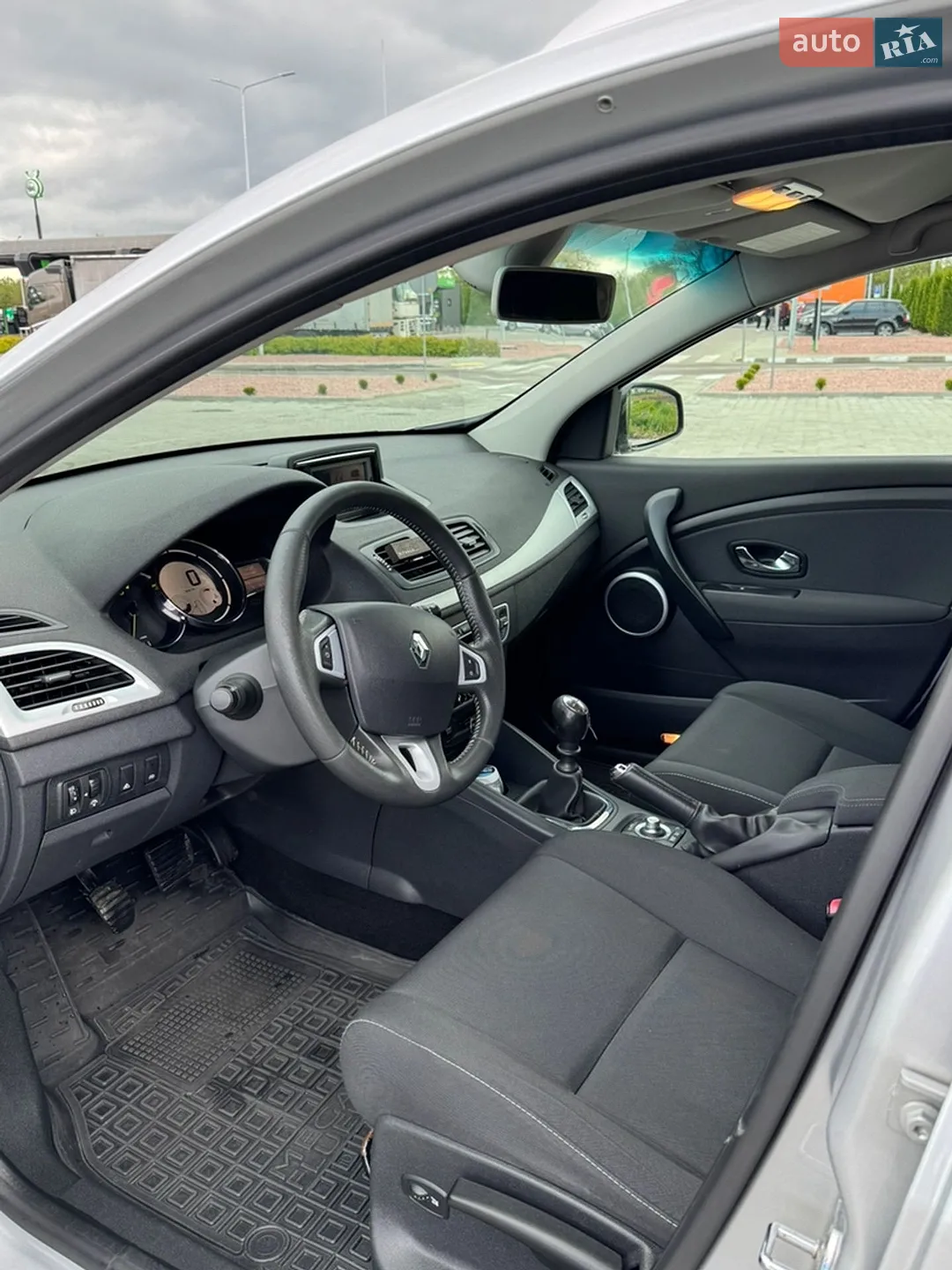 2012 Renault Megane - мініатюра 12