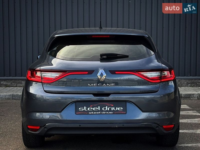 Хэтчбек Renault Megane 2017 в Николаеве