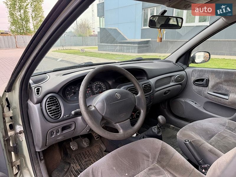 Хэтчбек Renault Megane 2001 в Одессе