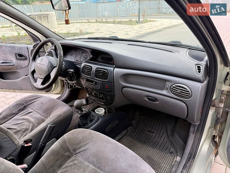 Хэтчбек Renault Megane 2001 в Одессе