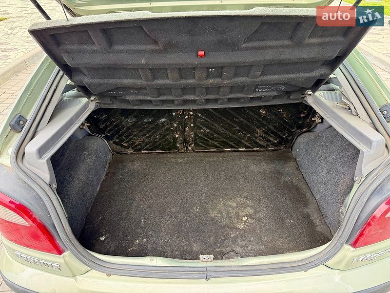 Хэтчбек Renault Megane 2001 в Одессе