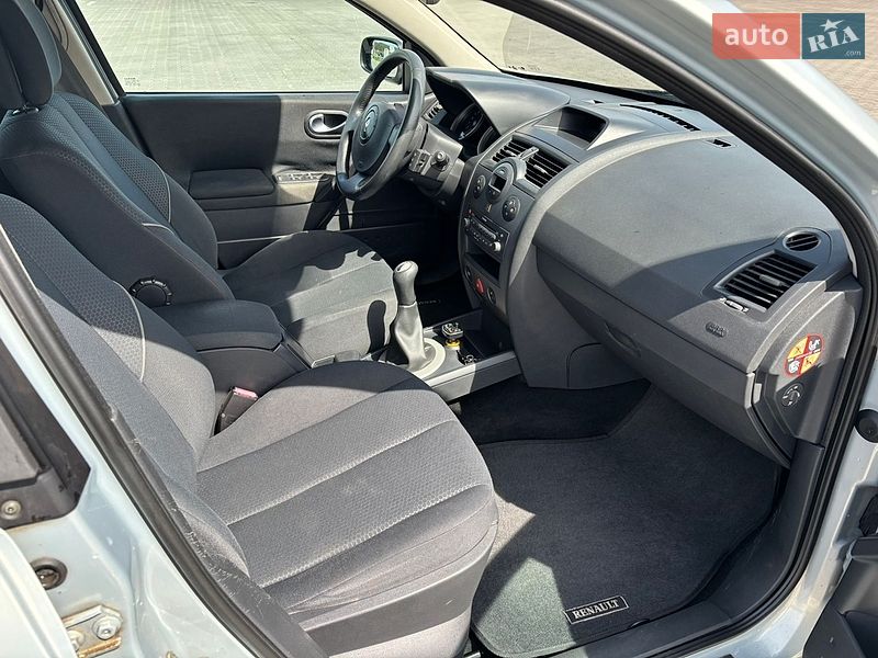 Седан Renault Megane 2003 в Киеве