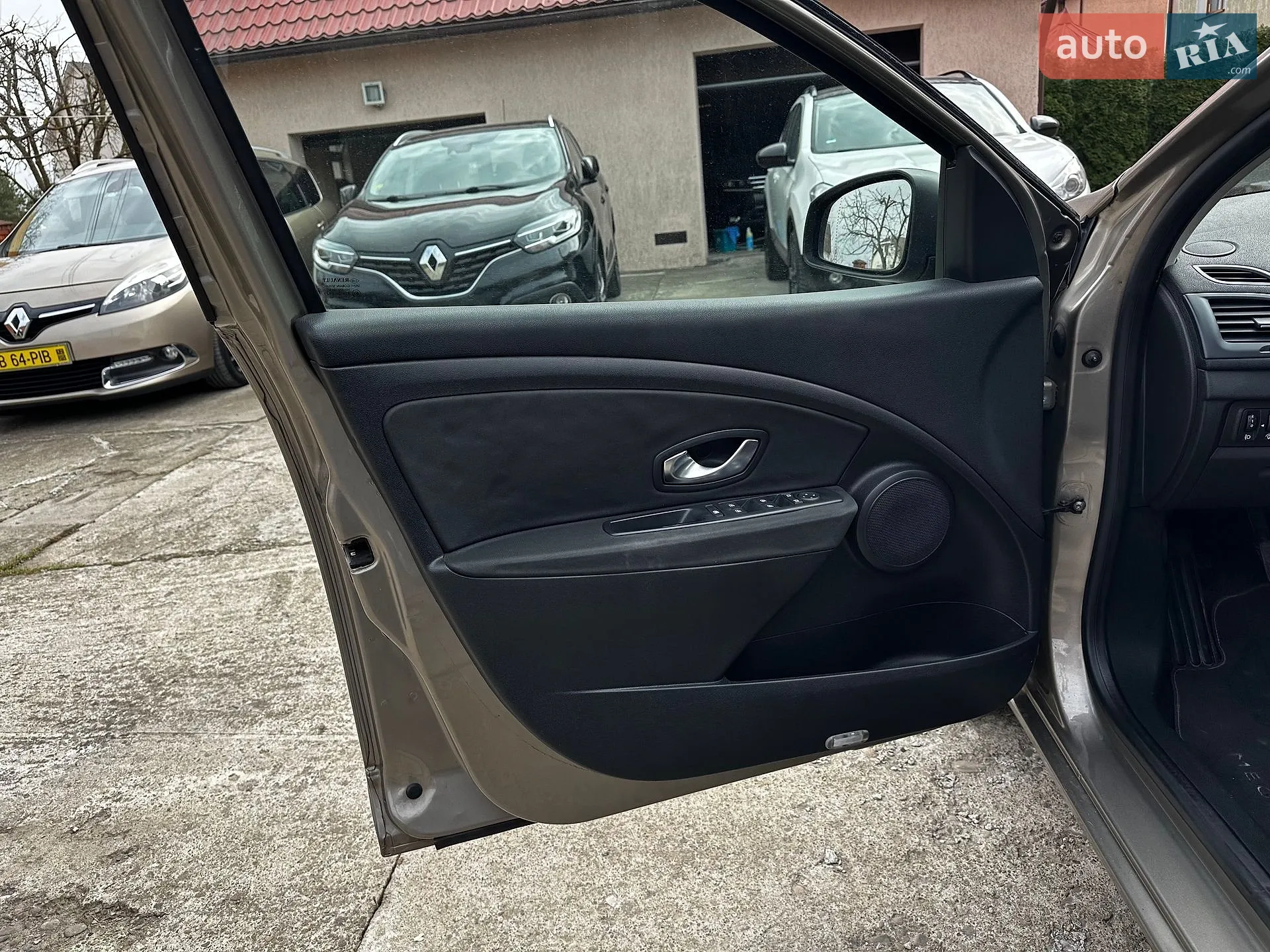 2010 Renault Megane - мініатюра 32