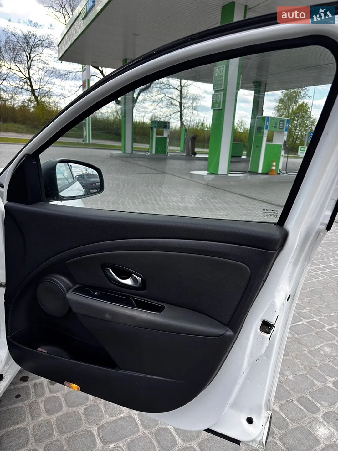 2010 Renault Megane - мініатюра 19