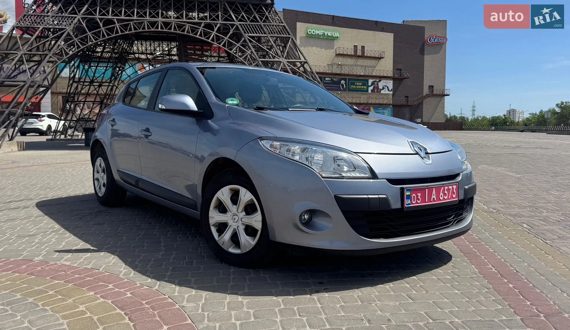2010 Renault Megane - мініатюра 9
