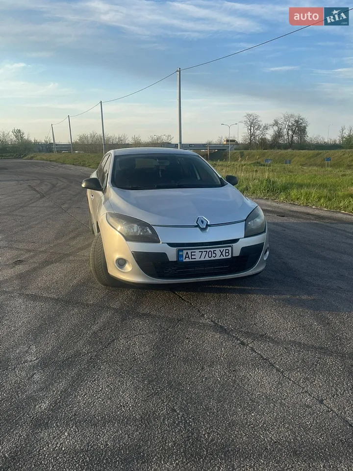 2012 Renault Megane - мініатюра 13