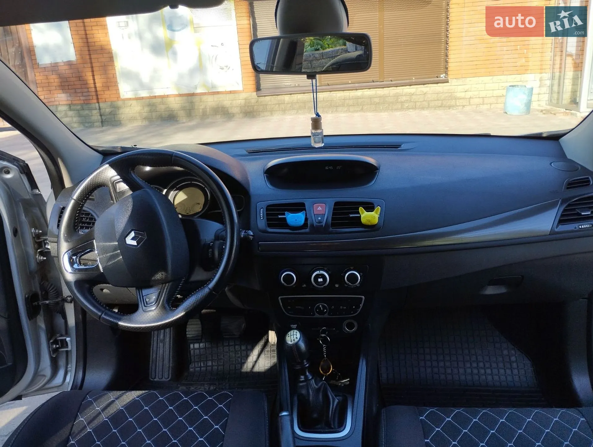 2010 Renault Megane - мініатюра 6