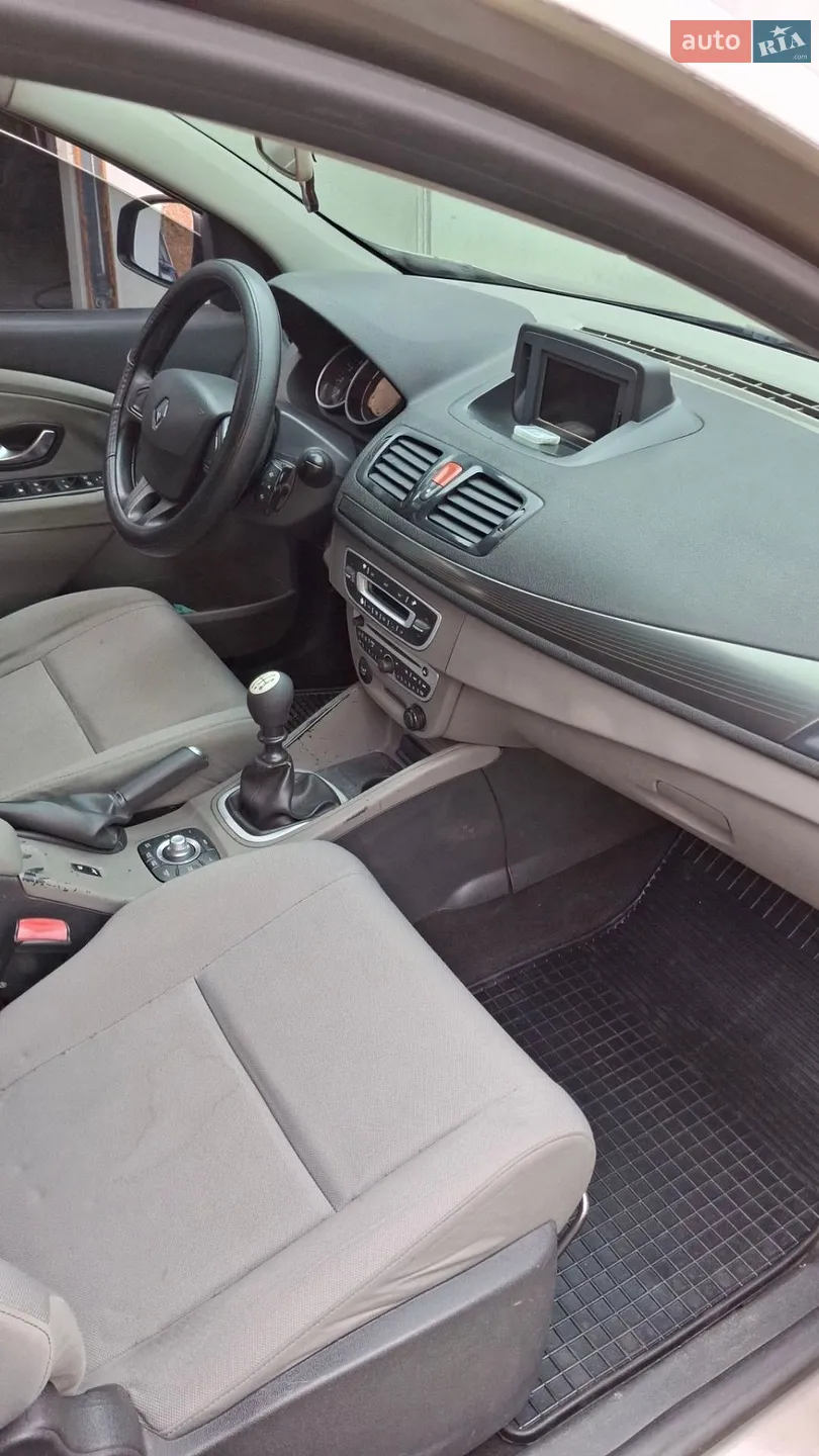 2010 Renault Megane - мініатюра 17