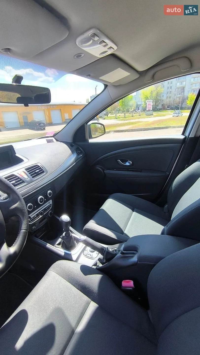2011 Renault Megane - мініатюра 26