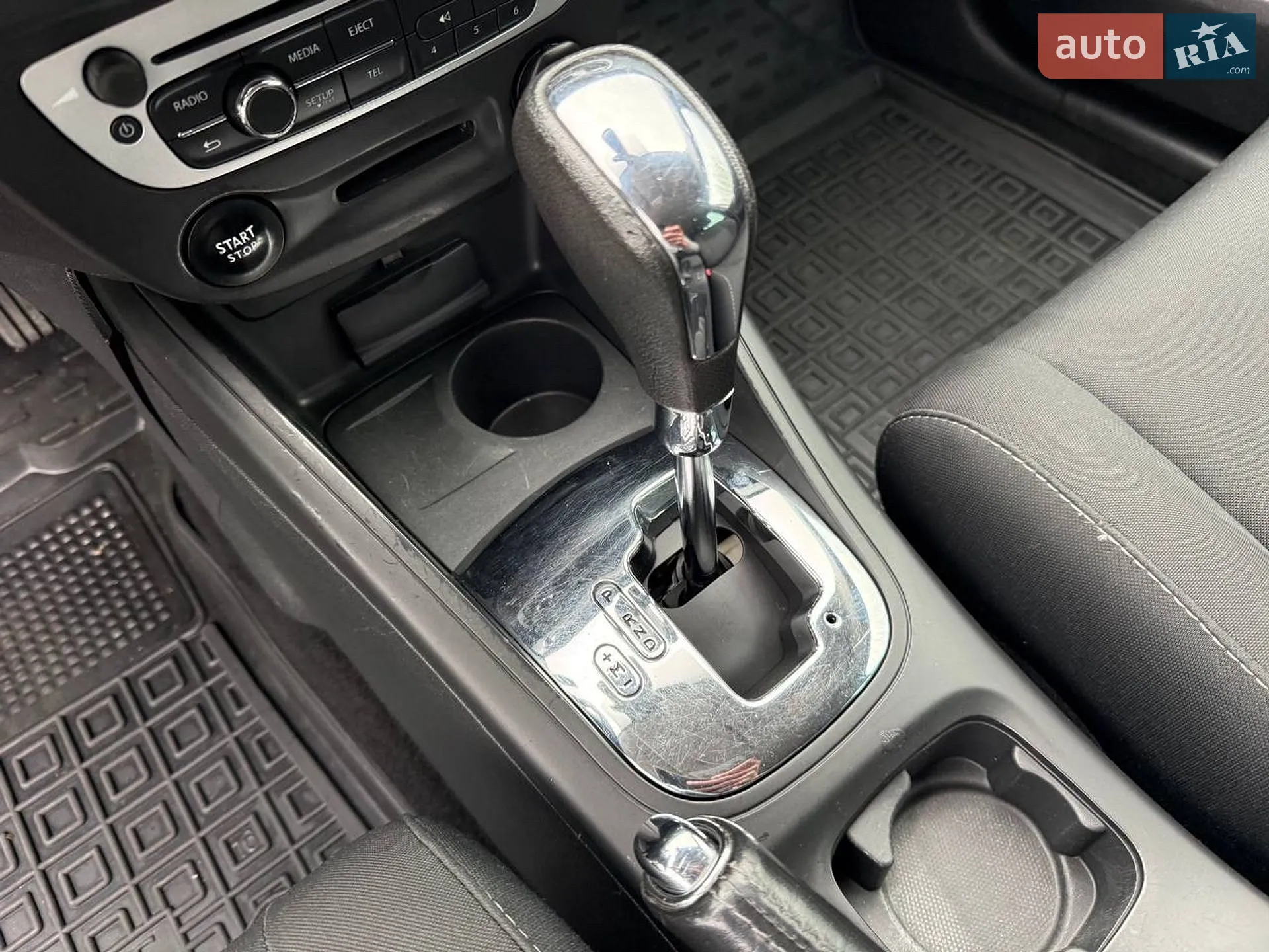 2016 Renault Megane - мініатюра 35