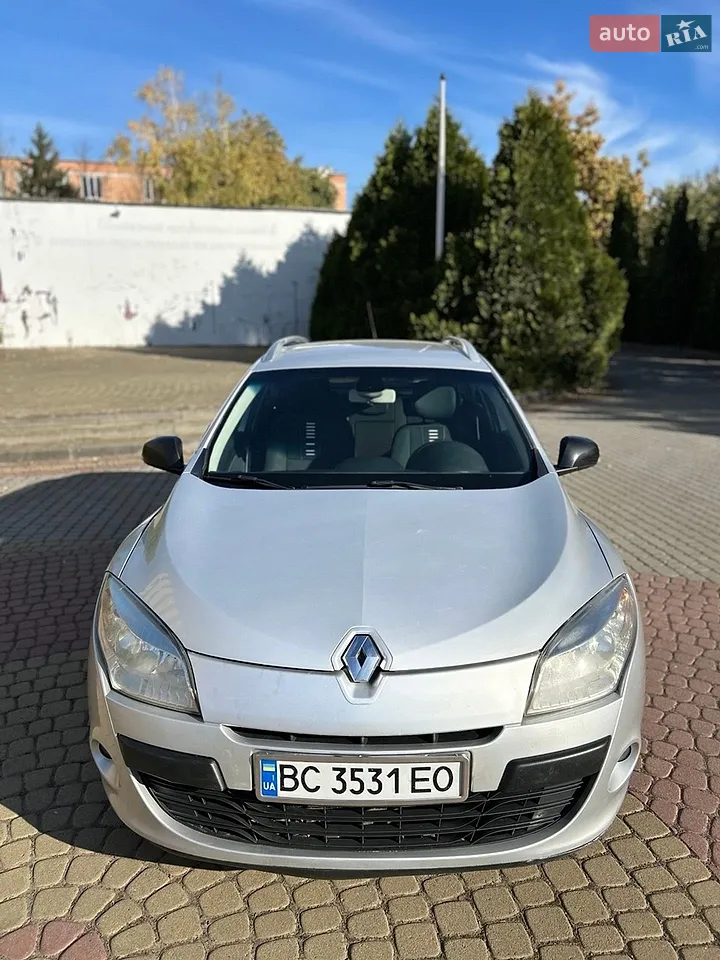 2010 Renault Megane - мініатюра 9