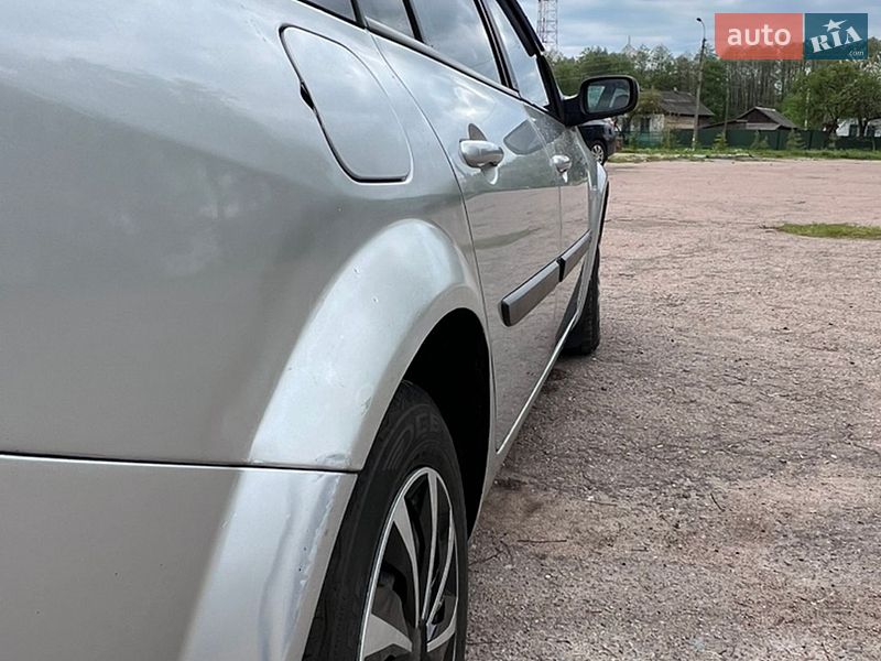 Универсал Renault Megane 2006 в Городне