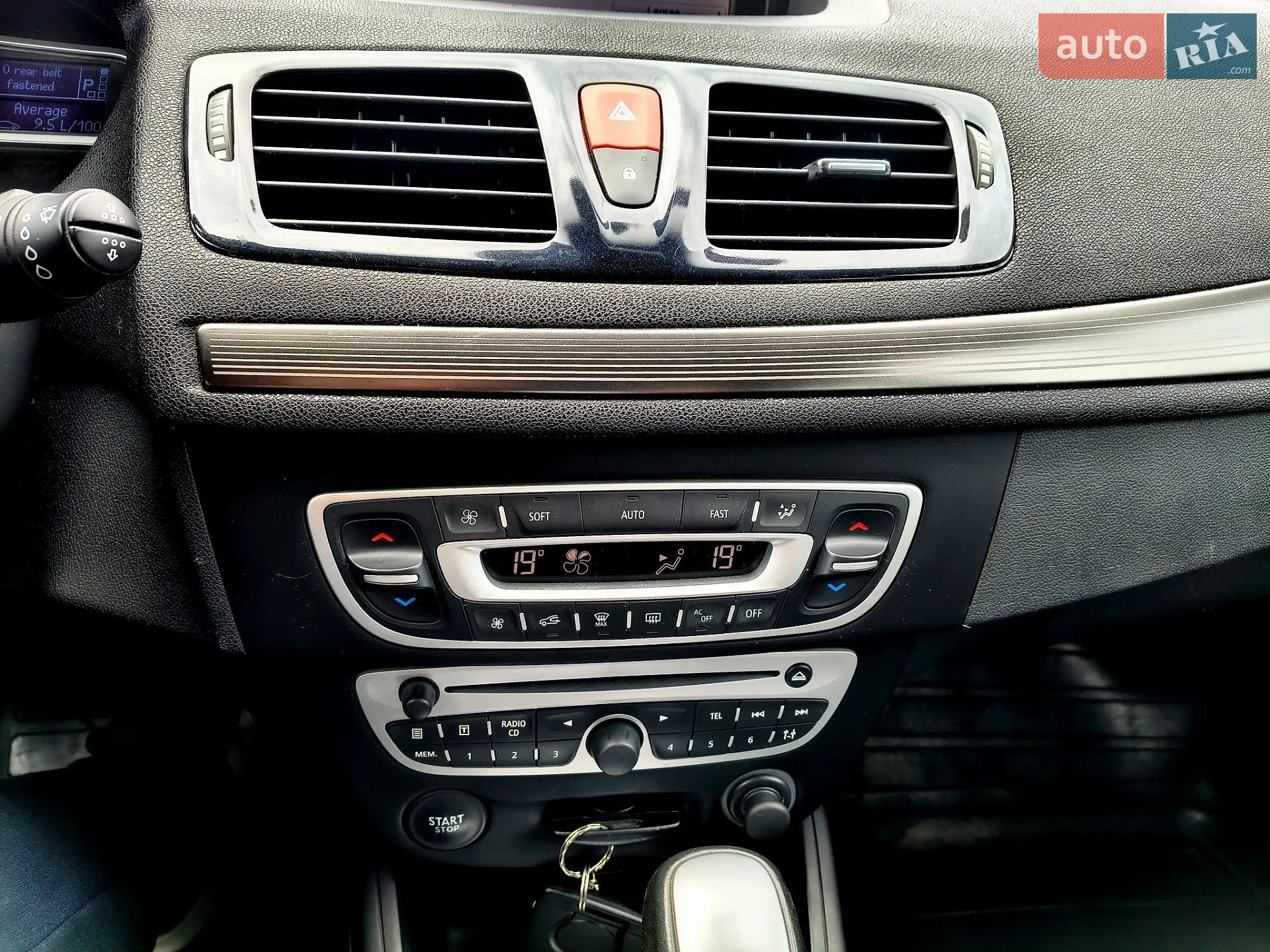 2010 Renault Megane - мініатюра 14