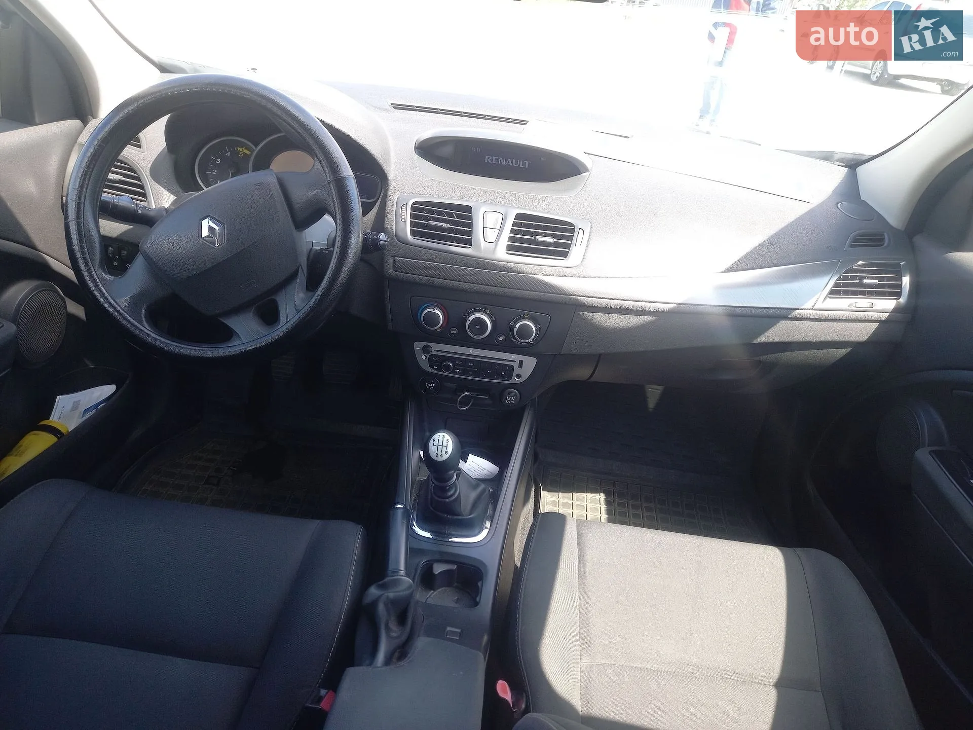 2012 Renault Megane - мініатюра 11