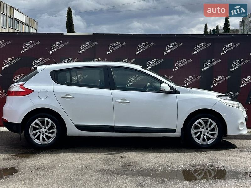 Хэтчбек Renault Megane 2011 в Сумах фото 4 Хэтчбек Renault Megane 2011 в Сумах