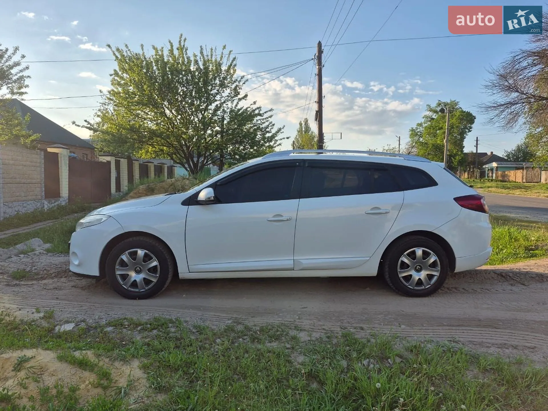 2010 Renault Megane - мініатюра 3