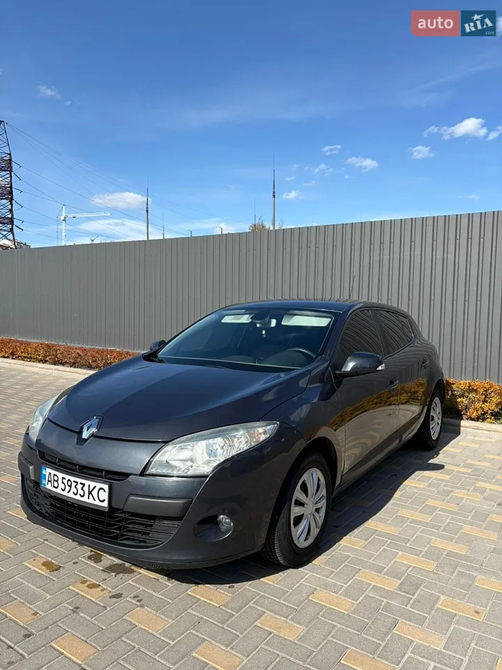 2010 Renault Megane - мініатюра 9