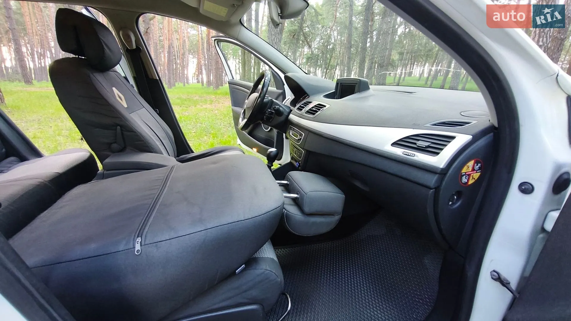 2011 Renault Megane - мініатюра 45