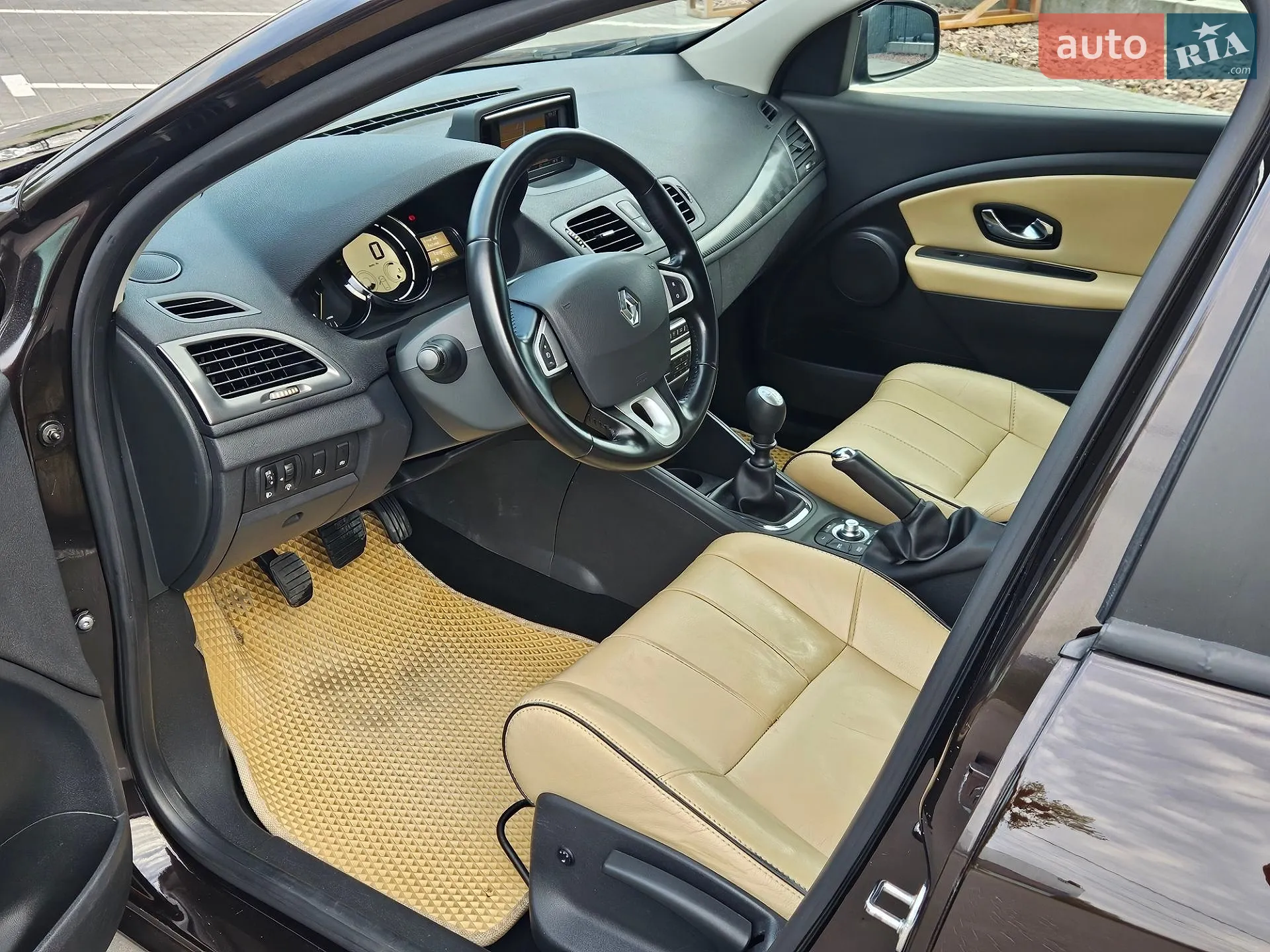 2012 Renault Megane - мініатюра 39