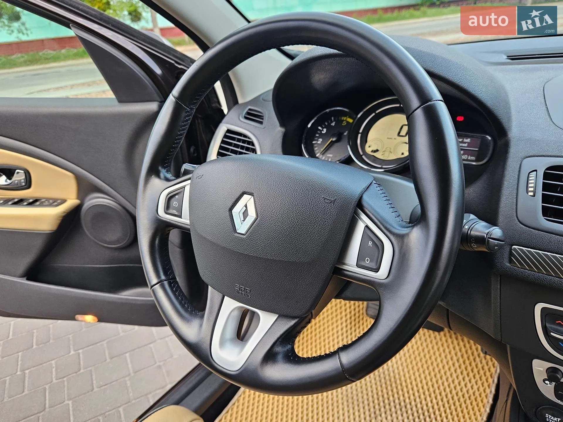 2012 Renault Megane - мініатюра 63