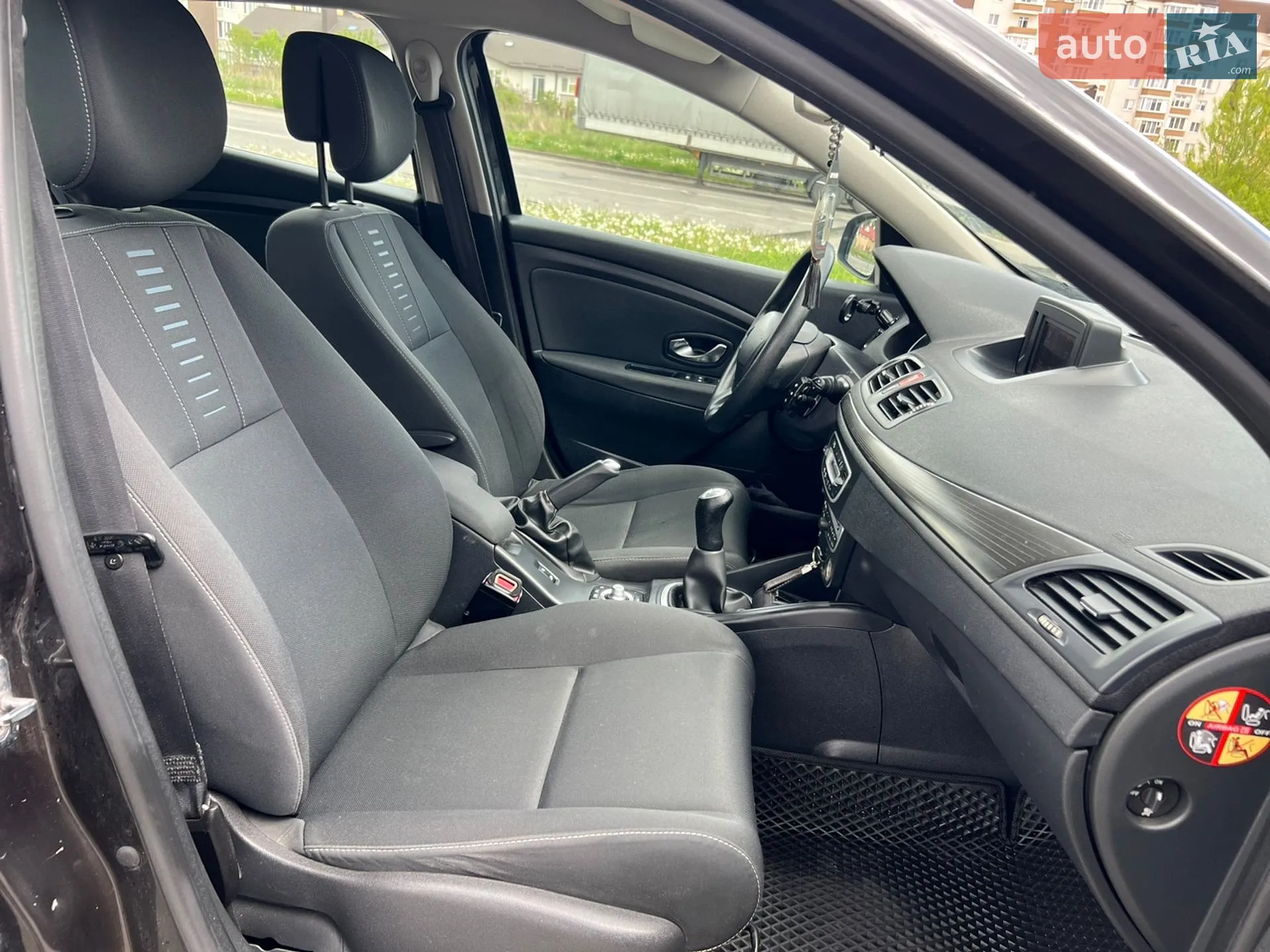 2010 Renault Megane - мініатюра 23