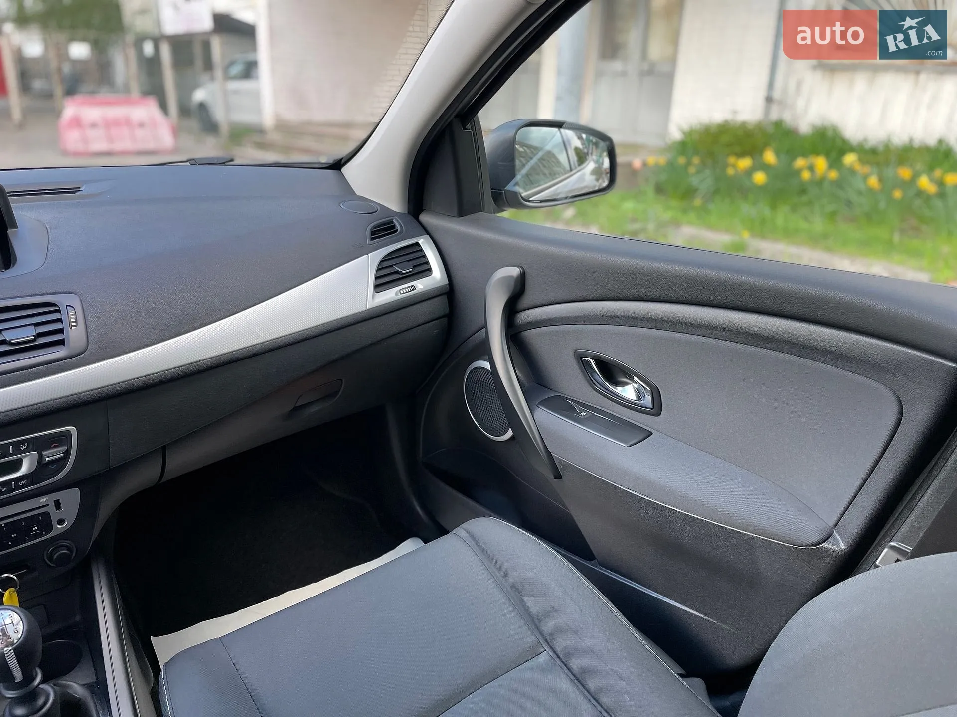 2012 Renault Megane - мініатюра 24