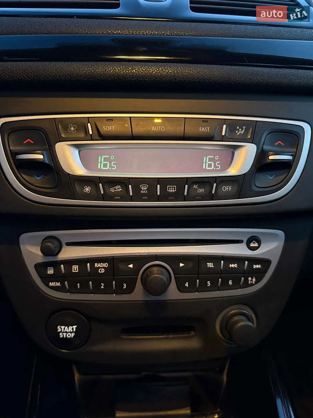 2011 Renault Megane - мініатюра 16