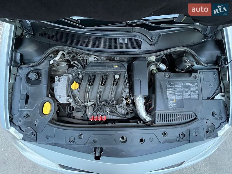 Седан Renault Megane 2005 в Днепре