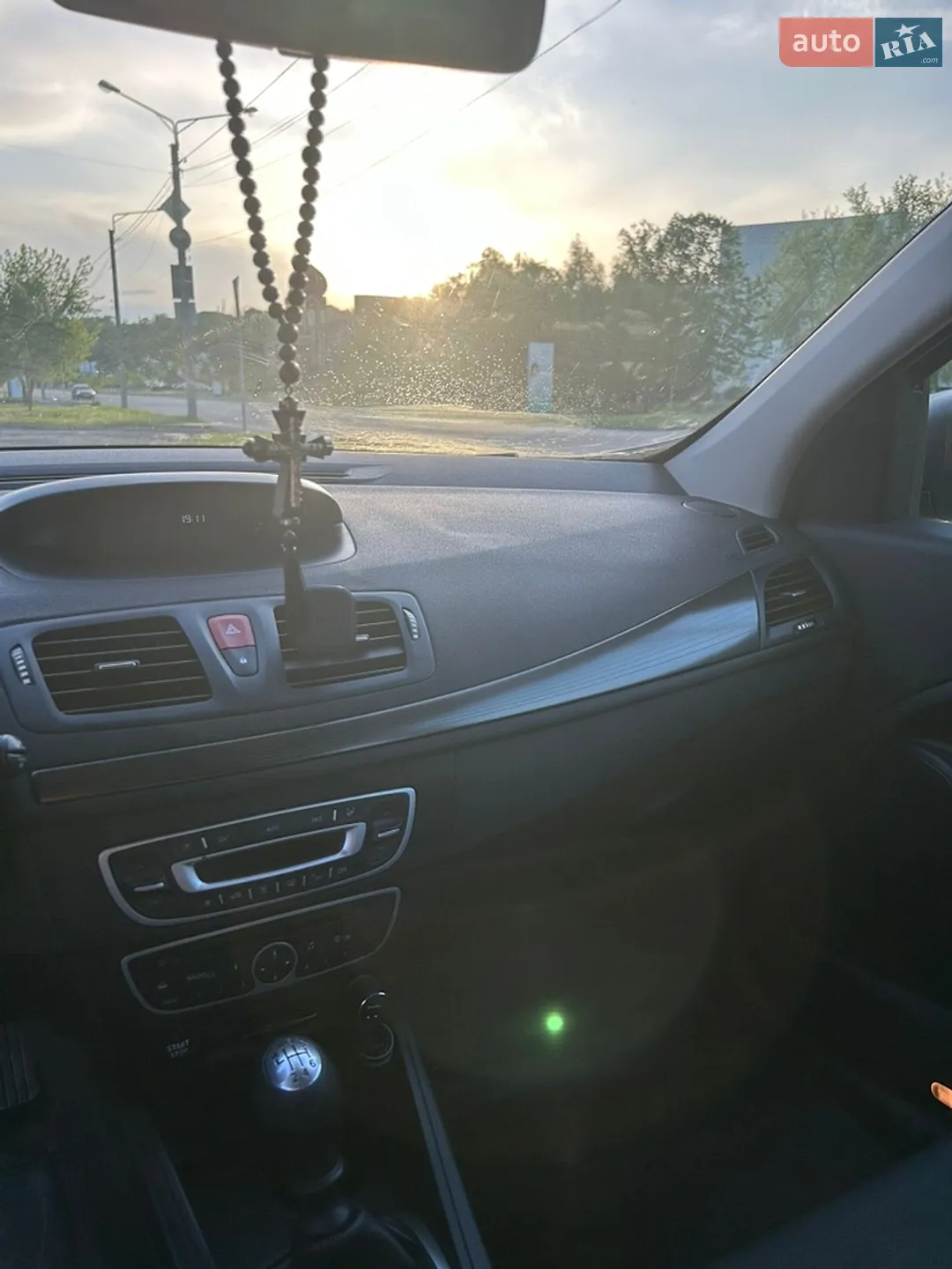2011 Renault Megane - мініатюра 9