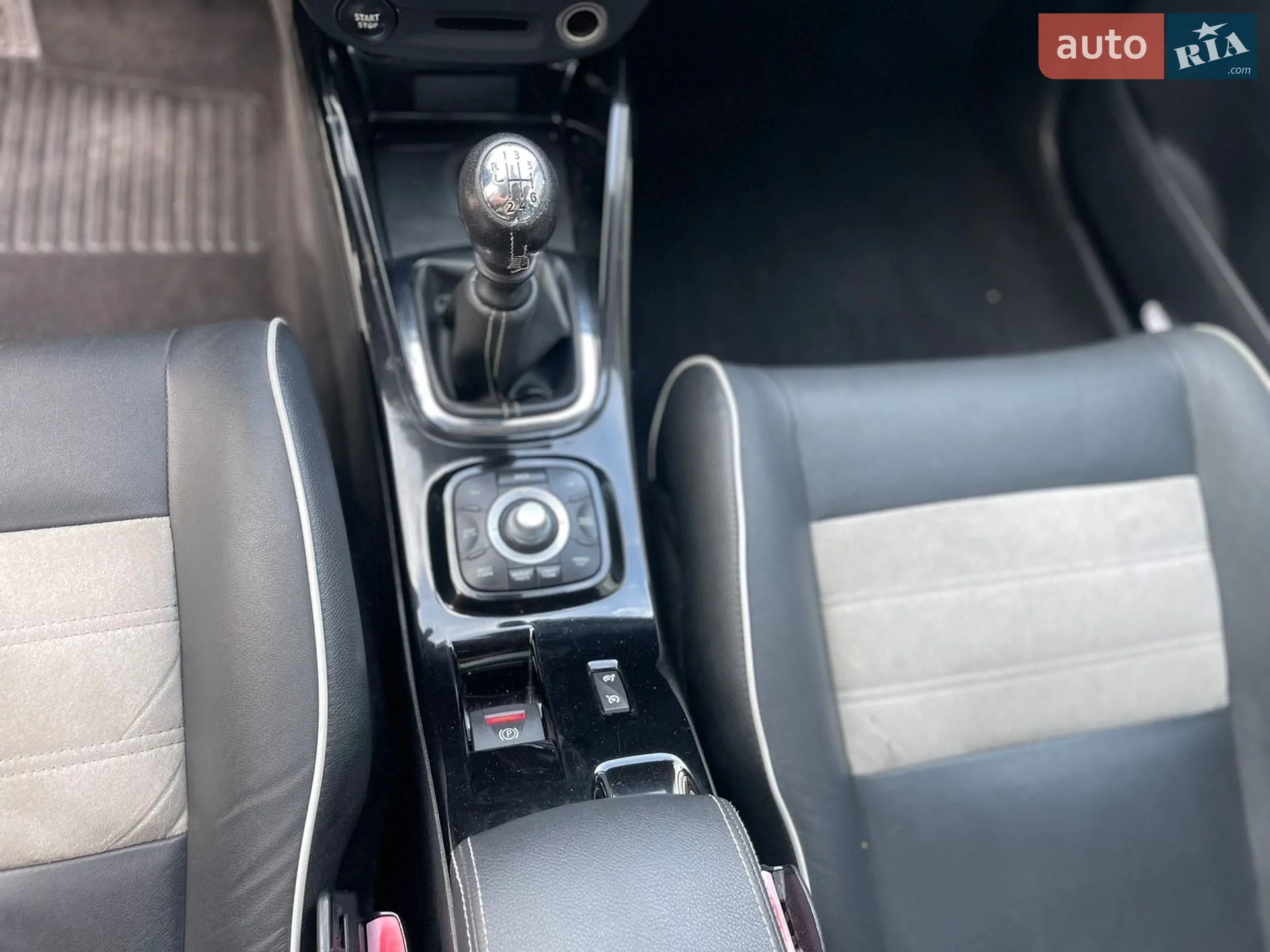 2012 Renault Megane - мініатюра 23