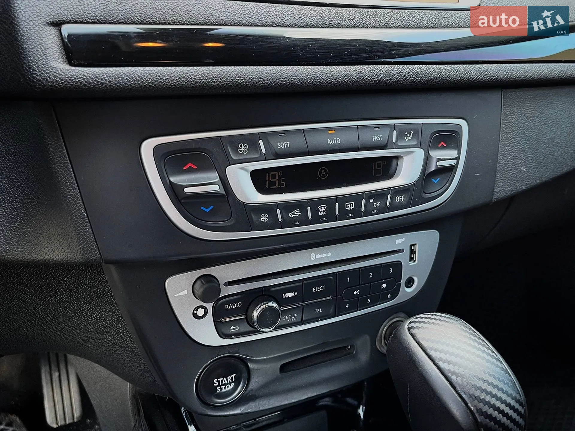 2012 Renault Megane - мініатюра 12