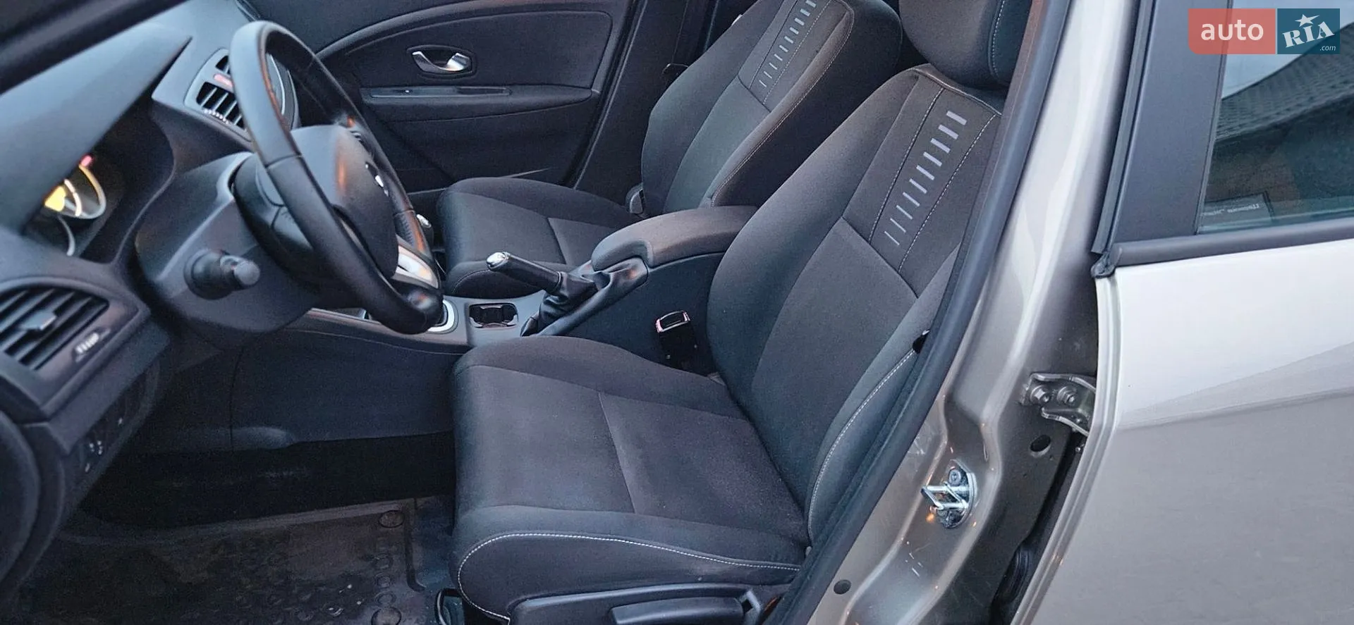 2010 Renault Megane - мініатюра 4