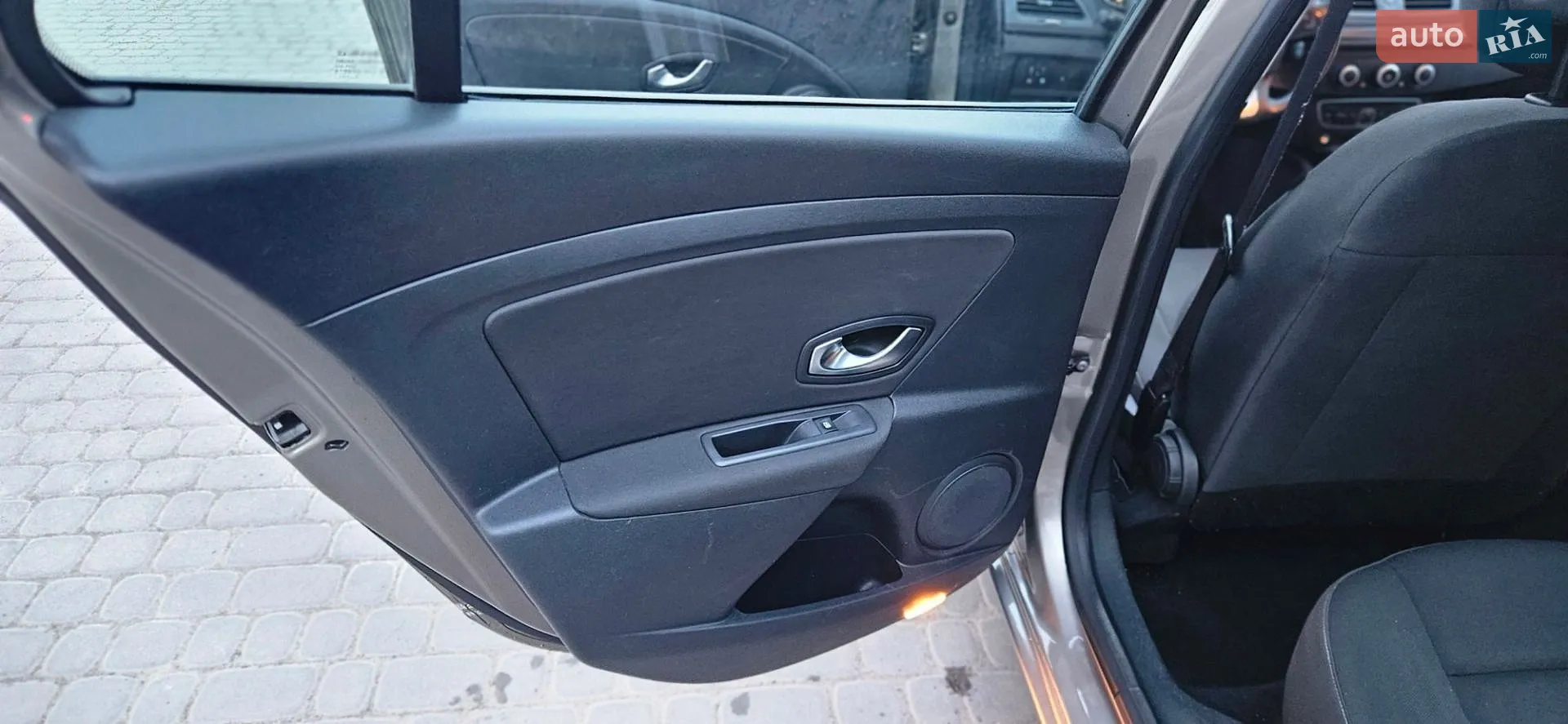 2010 Renault Megane - мініатюра 71