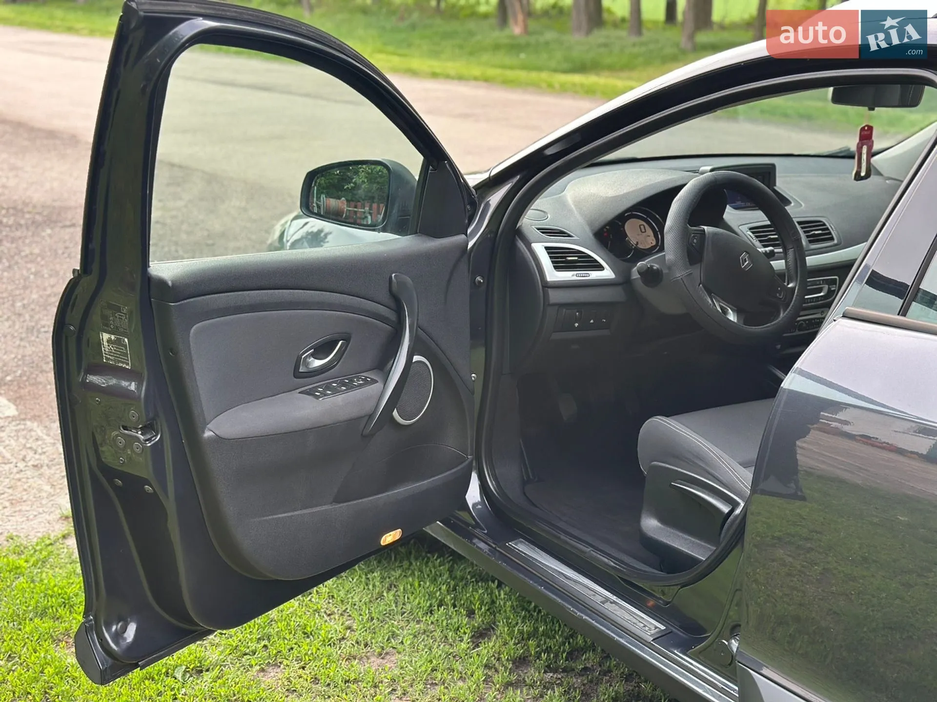 2010 Renault Megane - мініатюра 22