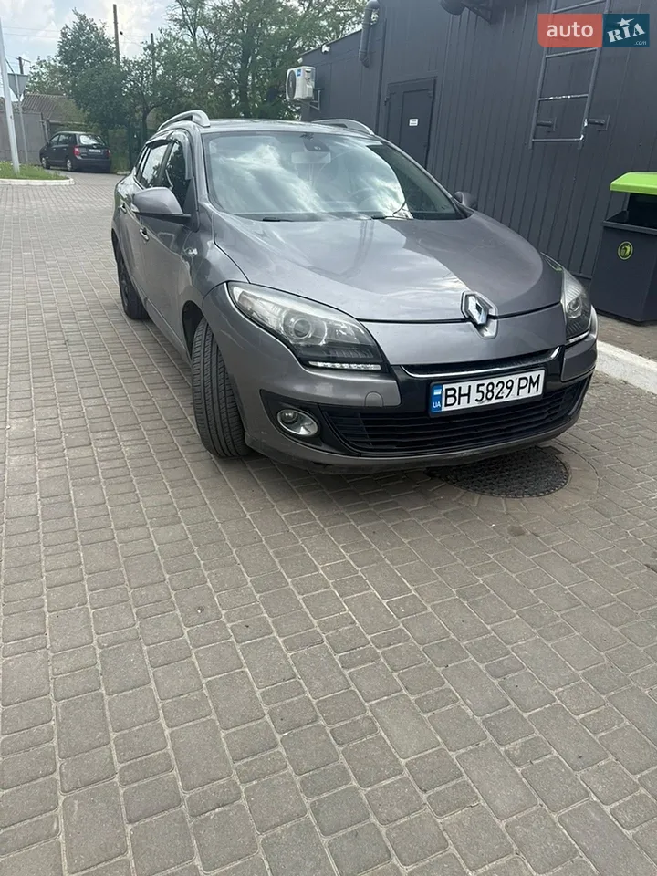 2012 Renault Megane - мініатюра 32
