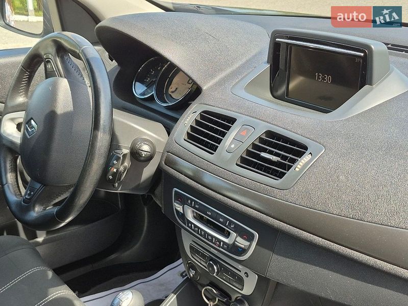 Хэтчбек Renault Megane 2014 в Дубно фото 28 Хэтчбек Renault Megane 2014 в Дубно