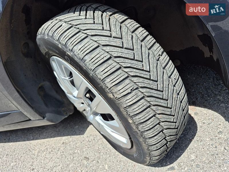 Хэтчбек Renault Megane 2014 в Дубно фото 43 Хэтчбек Renault Megane 2014 в Дубно