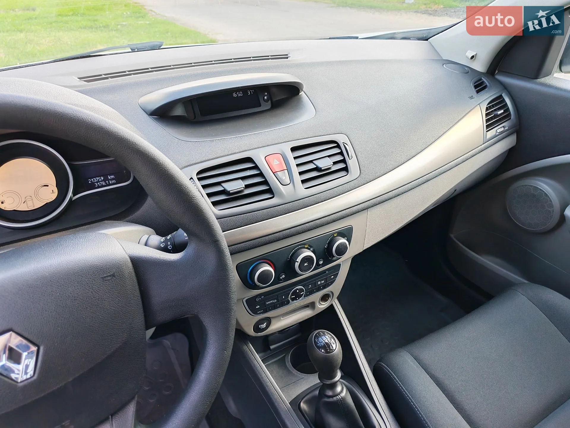 2010 Renault Megane - мініатюра 14