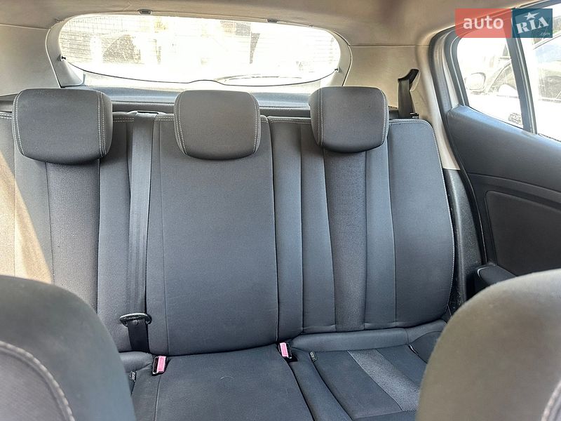 Хэтчбек Renault Megane 2010 в Ставище фото 14 Хэтчбек Renault Megane 2010 в Ставище
