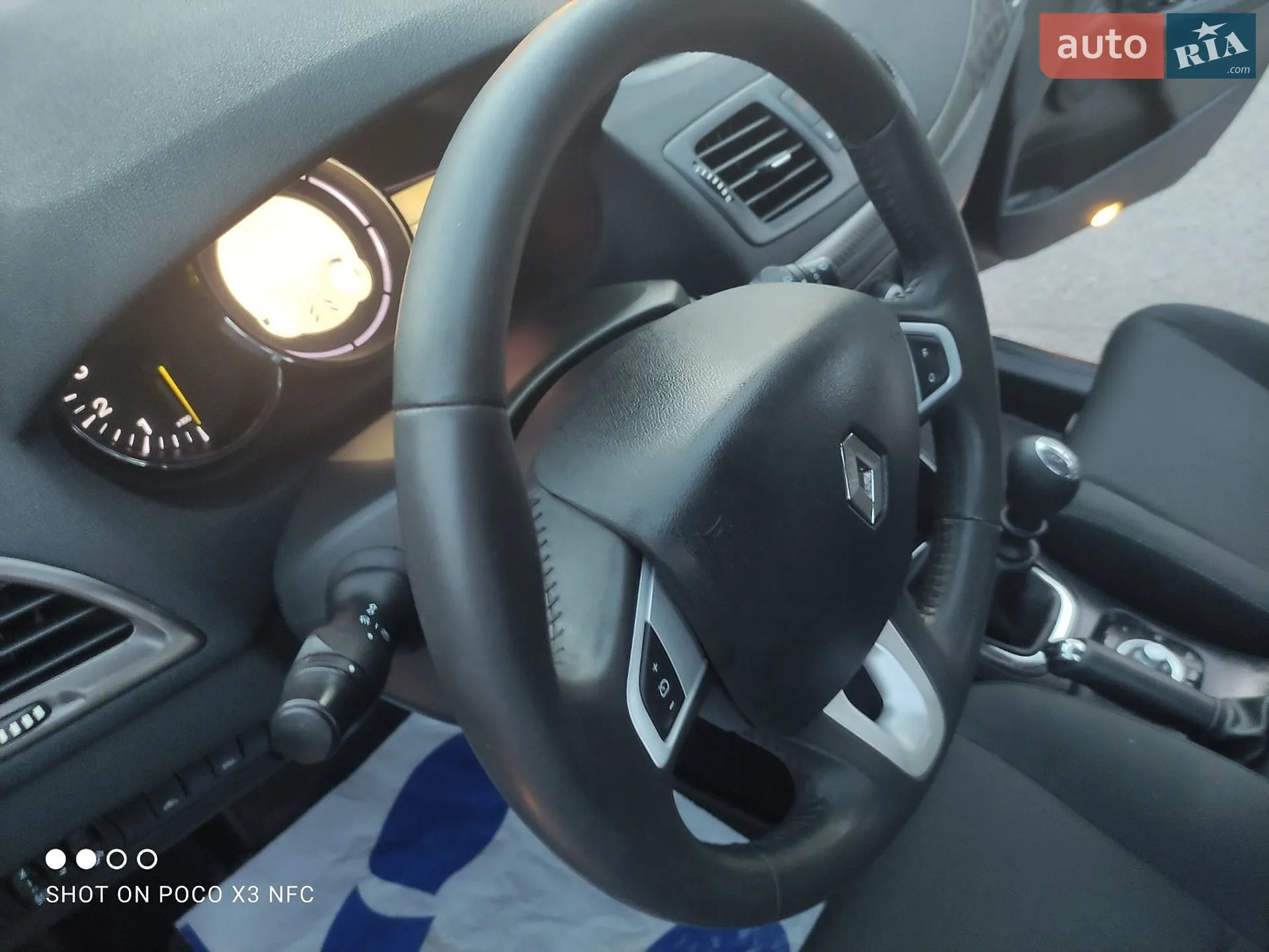 2012 Renault Megane - мініатюра 23