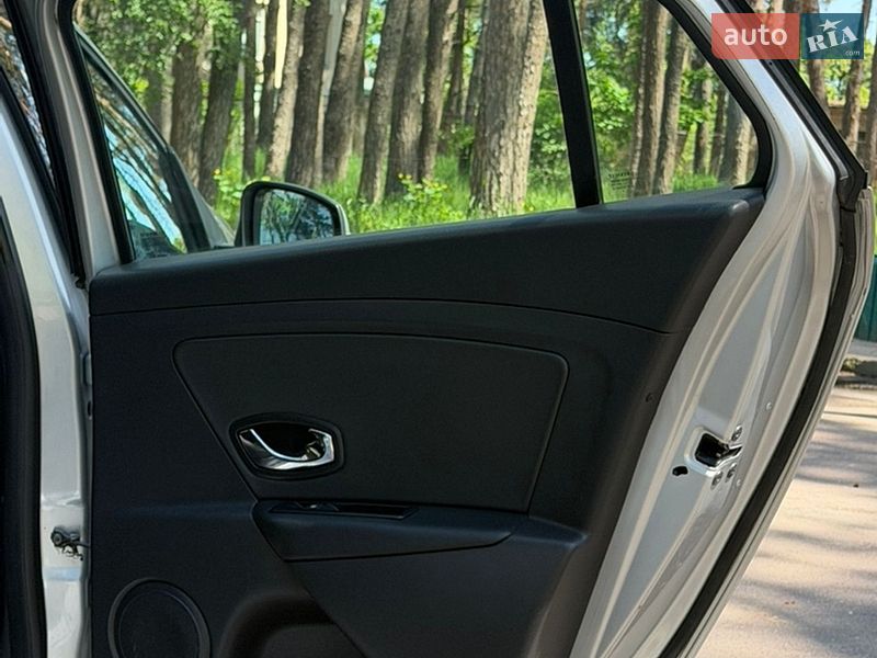 Універсал Renault Megane 2016 в Черкасах фото 32 Універсал Renault Megane 2016 в Черкасах