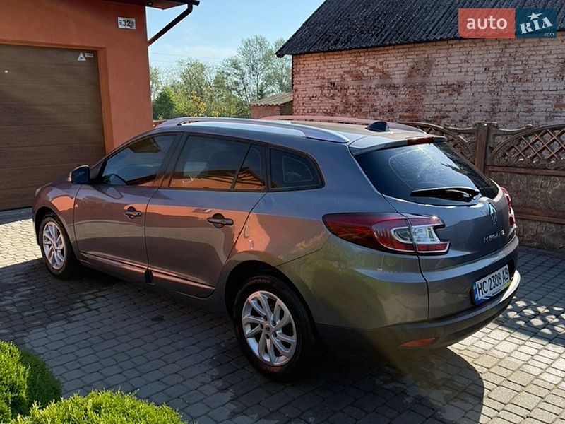 Универсал Renault Megane 2014 в Городке
